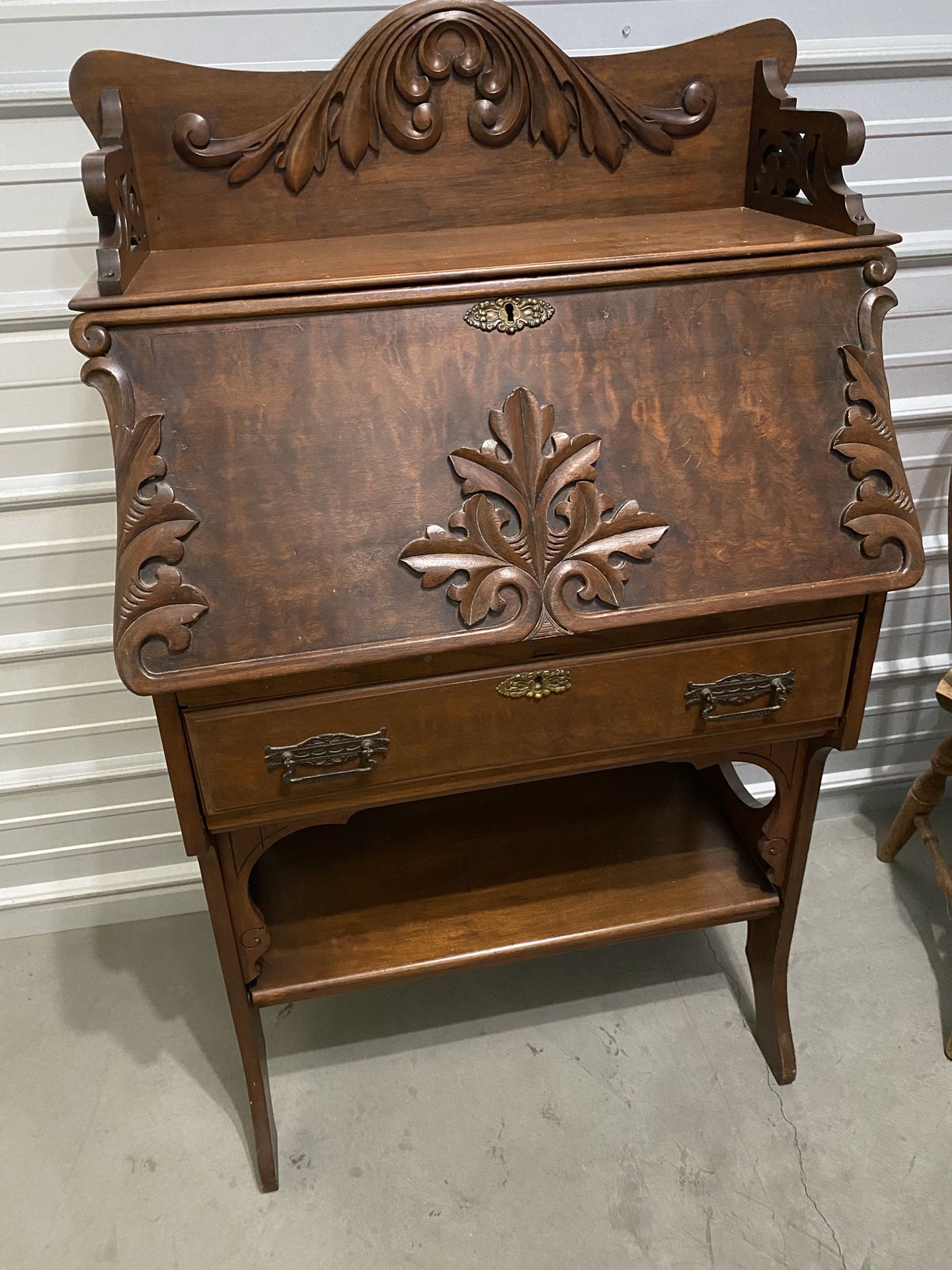 Antique Secretary Desk - Excellent Condition $200