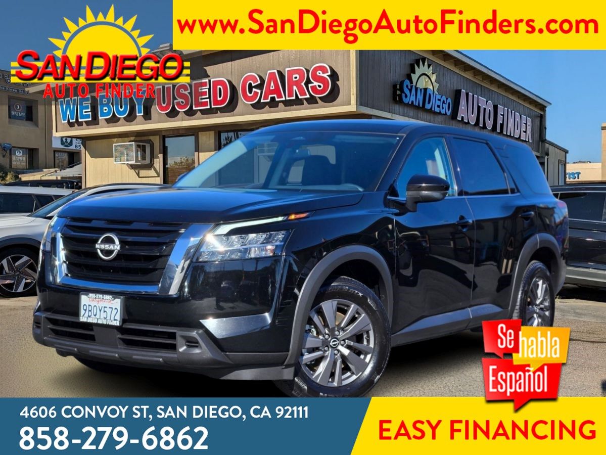 2022 Nissan Pathfinder S 4WD, 1 owner, Loaded, Just Awesome, A