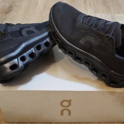 QC On Cloud Size 8 For Men 