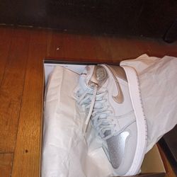 Jordan 1 High Brand New In Box 4.5y 