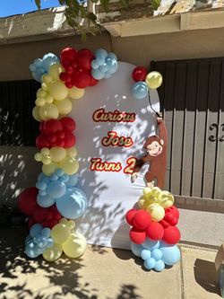 Balloon arch