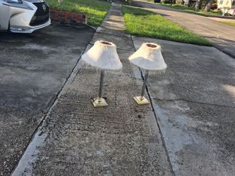 Lamparas para mesa  de noche  cada una25 dollares