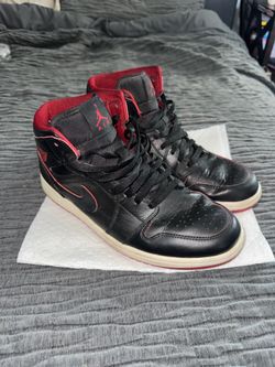 Nike Air Jordan 1 Mid Black/Red – Men’s Size 10