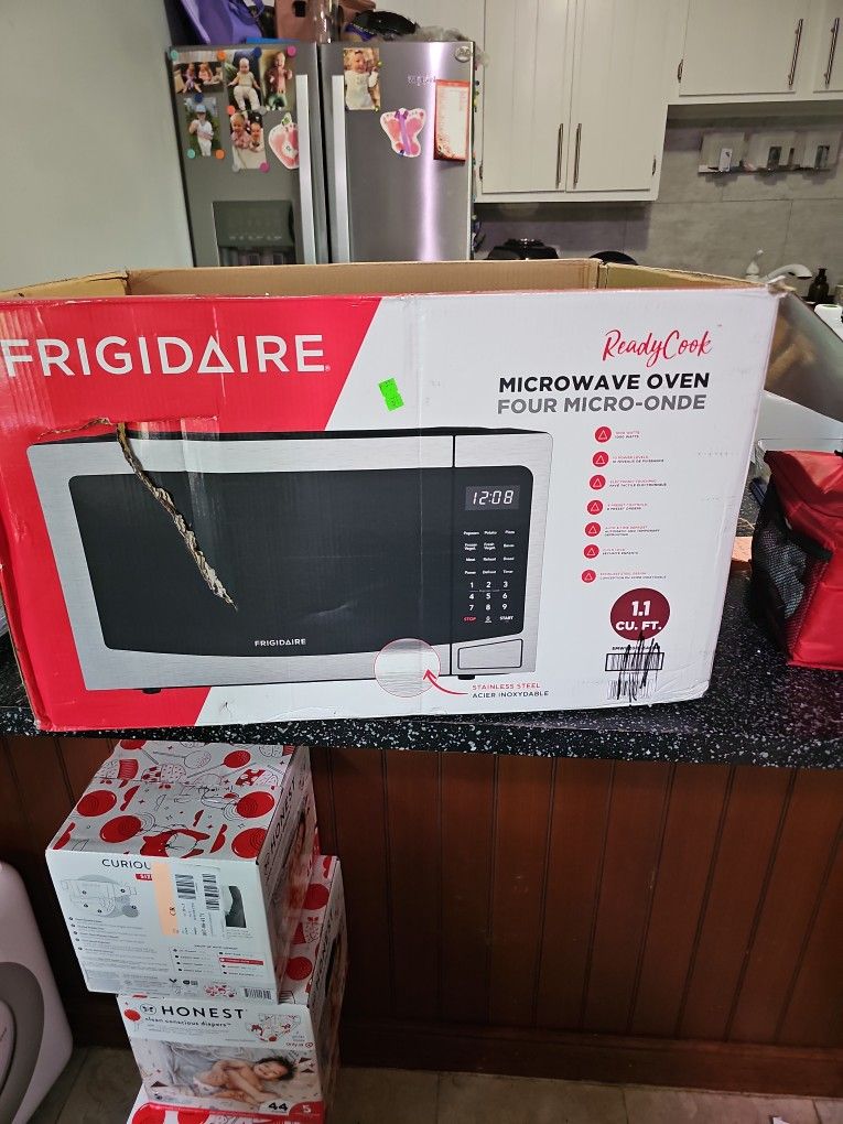 1.1 CU FT Microwave