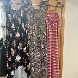 Dresses and pencil skirts size L/XL