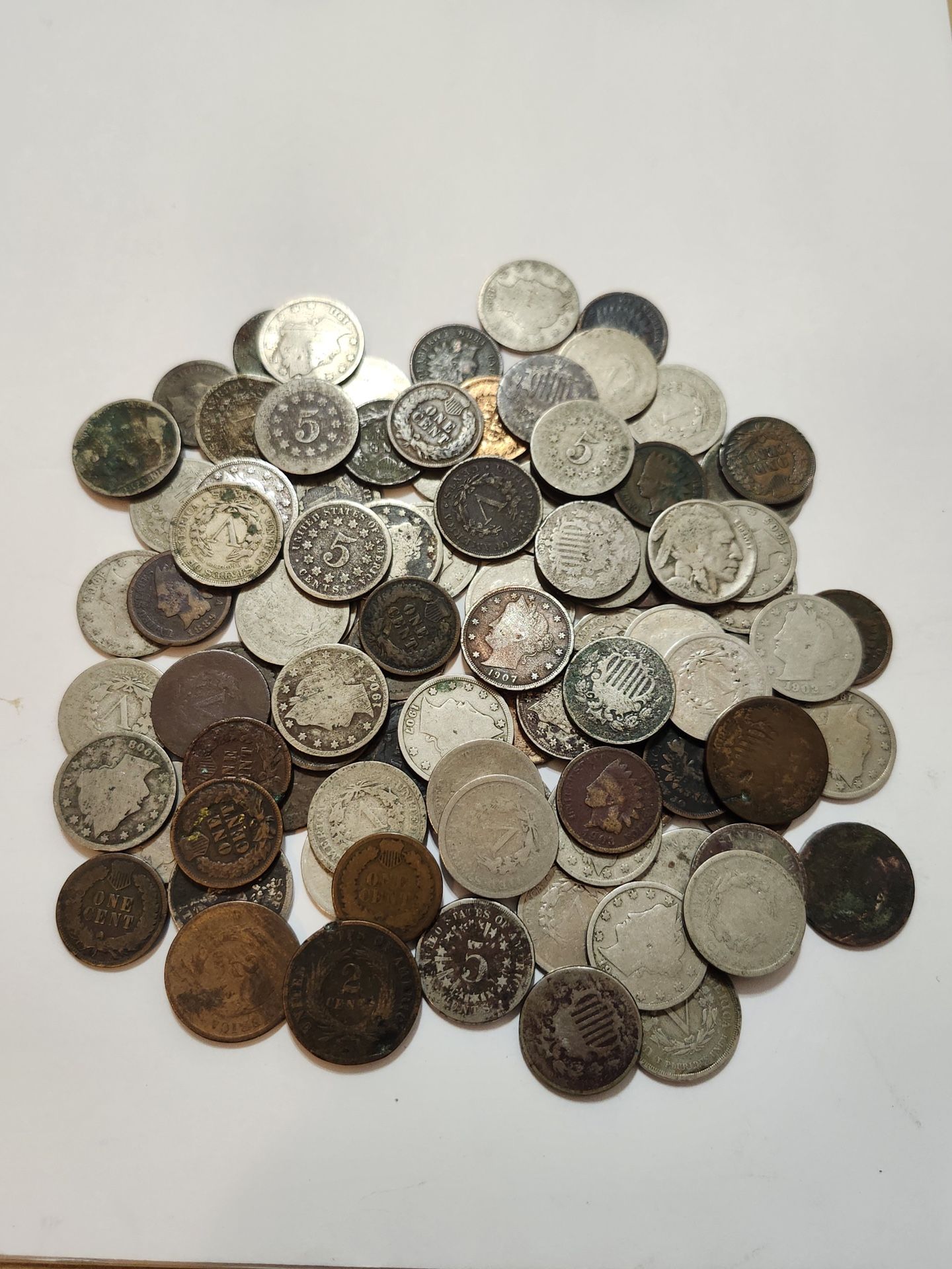 Lot Of (100) Antique U.S Coins / Low Grade / One Cent , Two Cents , Five Cents Old Coins