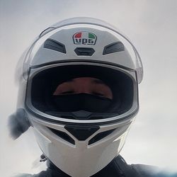 White agv k1s helmet