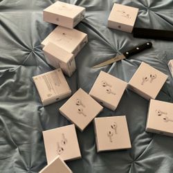 Airpods Airpods Airpods