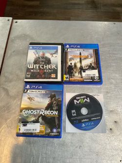 PS4 4 GAME BUNDLE