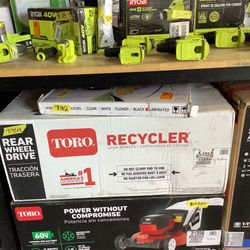 Toro Recycler 21 in. Briggs and Stratton Low Wheel RWD Gas Walk Behind Self Propelled Lawn Mower with Bagger