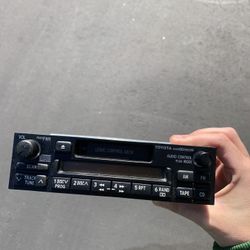 2000 Toyota Corolla OEM radio head unit