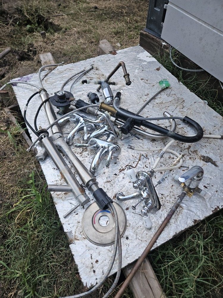 Faucets Y Mangueras