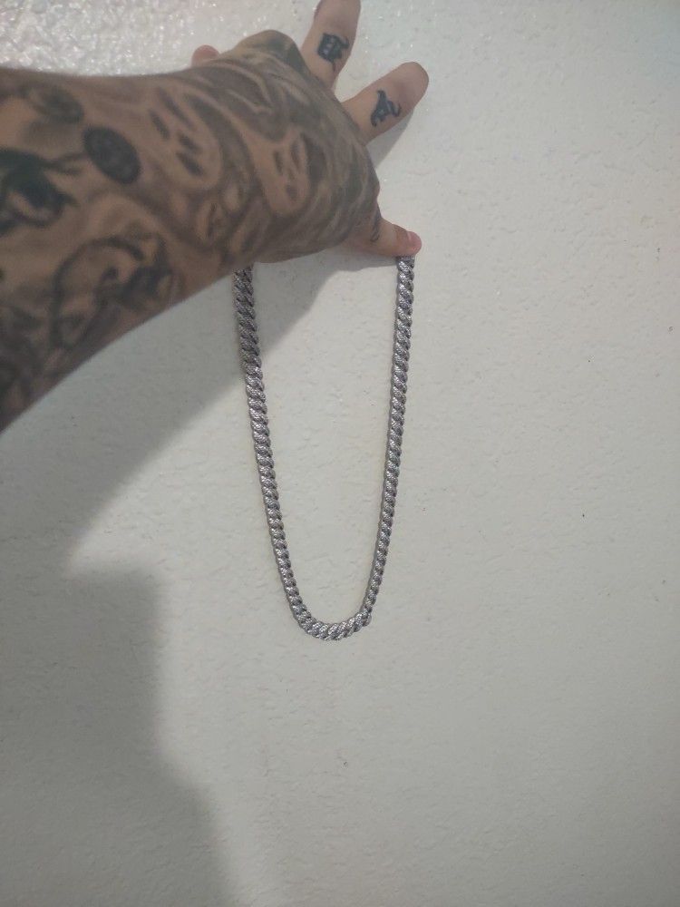 Mossanite 12mm Chain