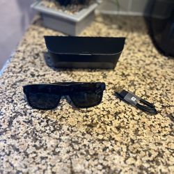 speaker bose sunglasses head phones 