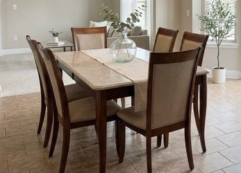 🔥 Marble Dining Table Set + 6 Marseille Chairs – Elegant Dining Set – Priced to Sell 🔥