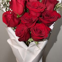 red roses bouquet