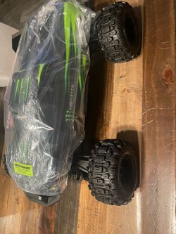 Traxxas maxx