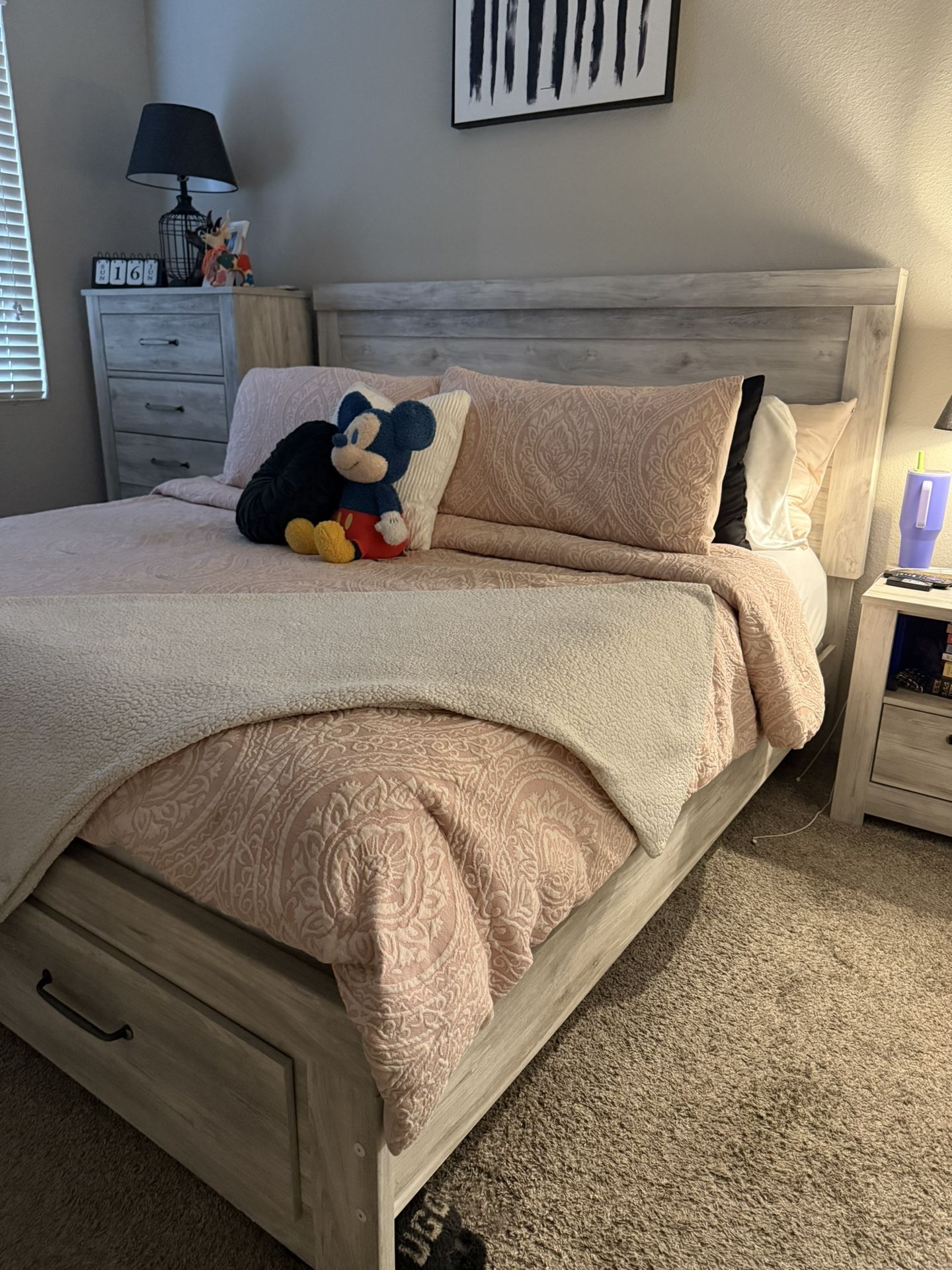 Ashley Bellaby 5 Piece King Bed Set