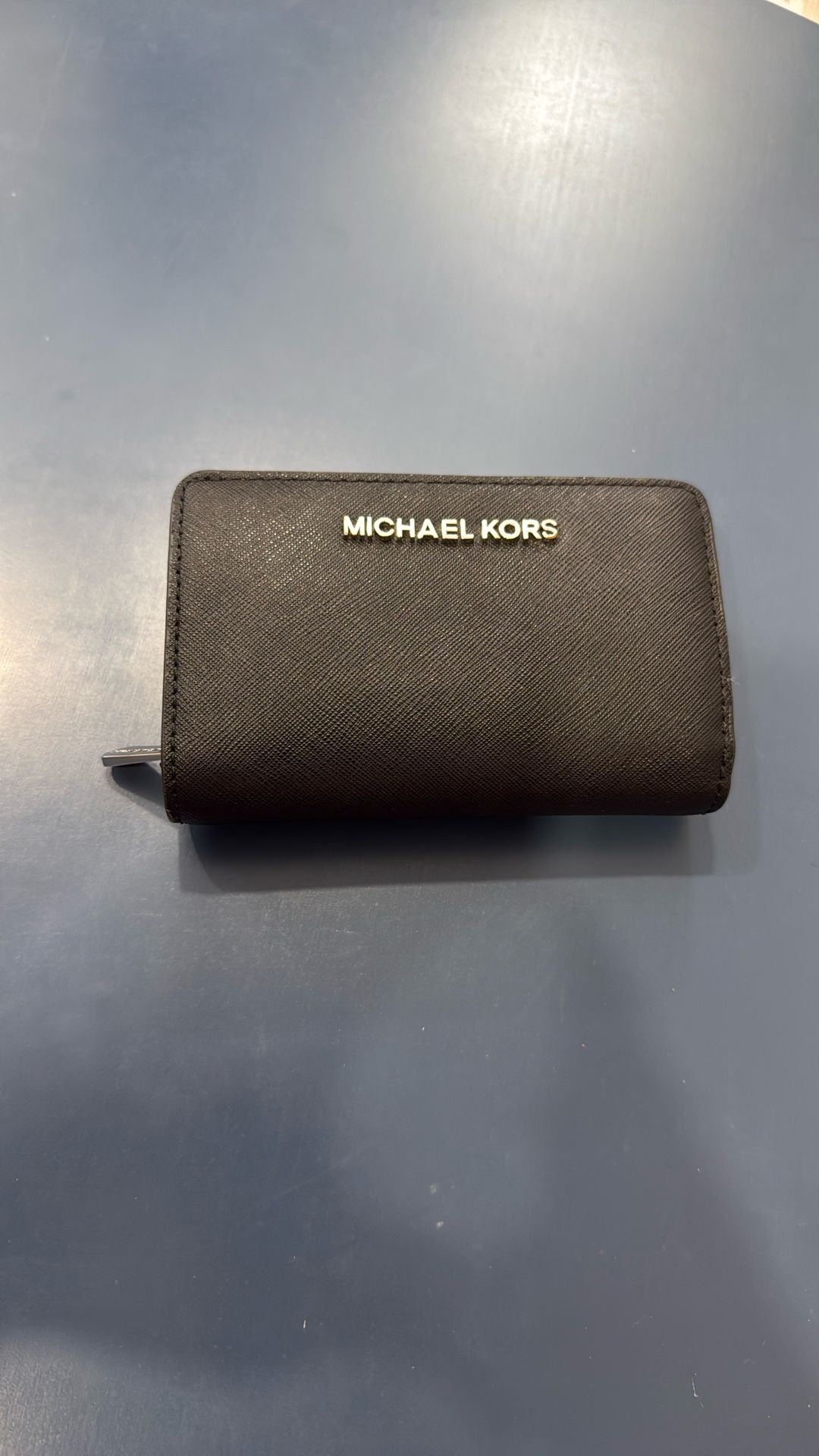 Small Michael Kors Wallet