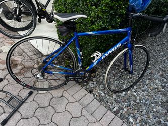 Jamis Ventura Road Bike Blue