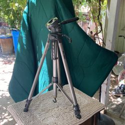 MX 2000 Tripod