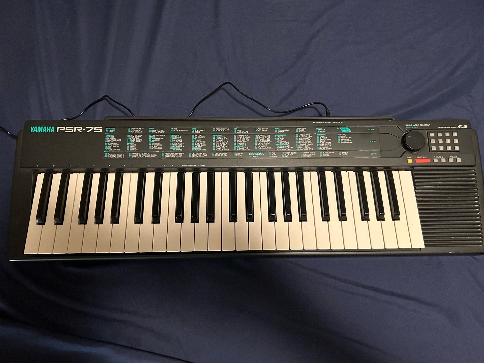 Yamaha PSR-75 Keyboard – Fully Functional, Minor Cosmetic Flaw, Comes with power cord