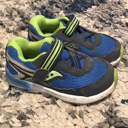Saucony Toddler Ride 10 Shoes 7 XW Extra wide 