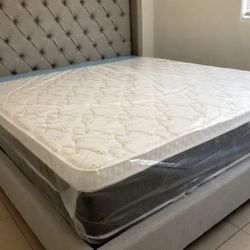 NEW KING PLUSH PILLOW TOP MATTRESS WITH BOX SPRING ♨️ Bed frame is not available