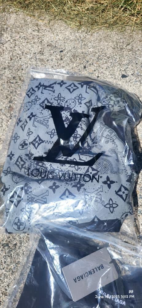 Louis Vuitton Crewneck