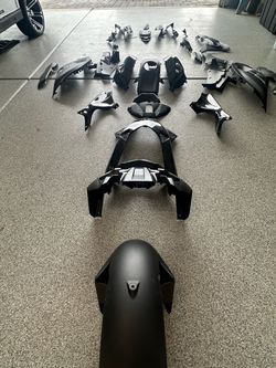 OEM fairing set 2024 Yamaha YZF-R7.