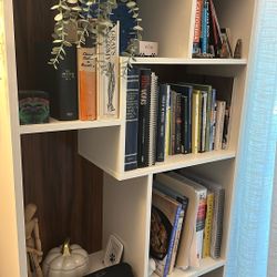 9-Shelf White Bookcase/Bookshelf