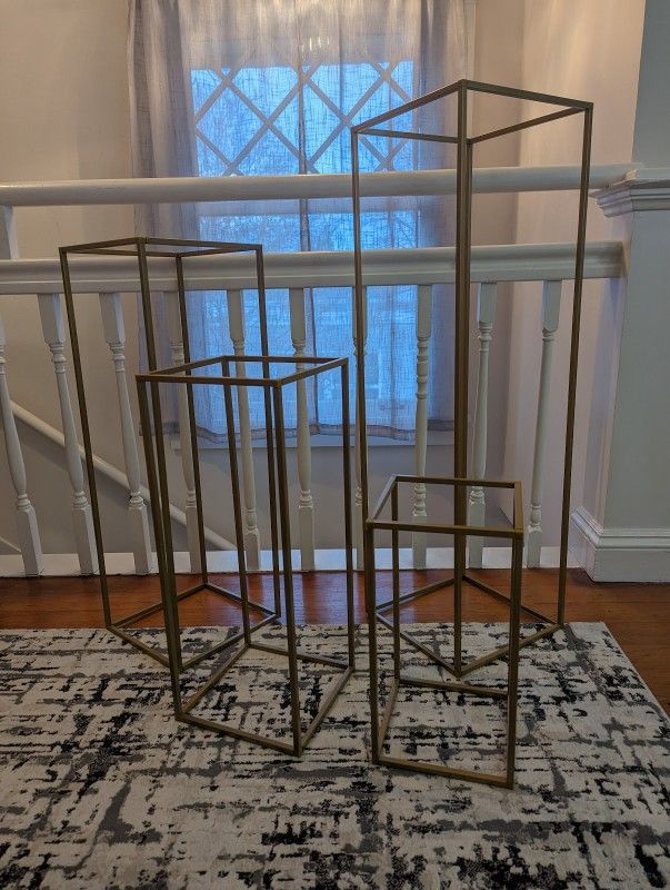 4 Piece Gold Flower Stand/Holder