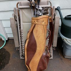 MacGregor Golf Clubs With Bag 
