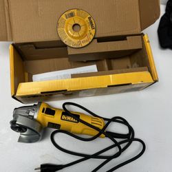 4.5 inch. Small Angle Grinder With One Touch Guard