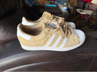 Adidas shoes in excellent condition size  11