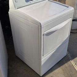 Dryer Electric Kenmore With WARRANTY 