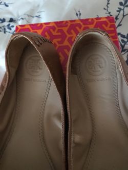 PRICE DROP: Size 5 TORY BURCH flats