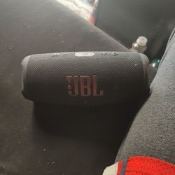 JBL Charge 5 Bluetooth Speaker