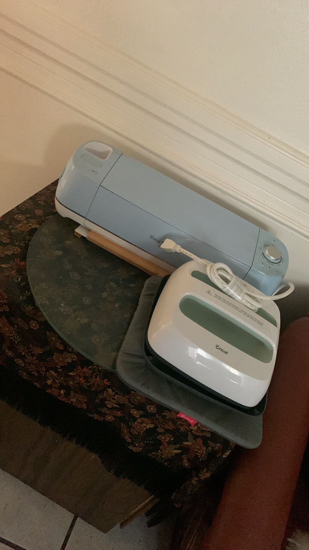 Cricut Machine & Iron Press