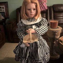 Muñeca De Porcelana