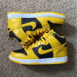 Nike Dunk High ‘Varsity Maize’