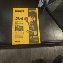 DEWALT
20-Volt Maximum XR Cordless Brushless 1/4 in. 3-Speed Impact Driver (Tool-Only)
Brand New 
100.00 (each inpact drill)
firm on price