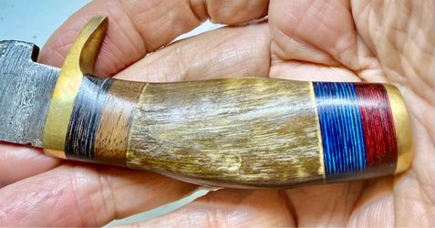 Damascus steel fixed blade hunting Stag Horn Handle knife with sheath