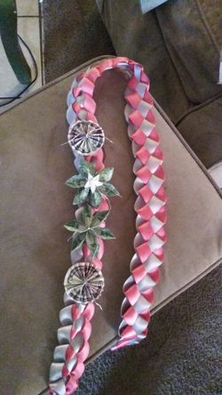 Extra long money lei