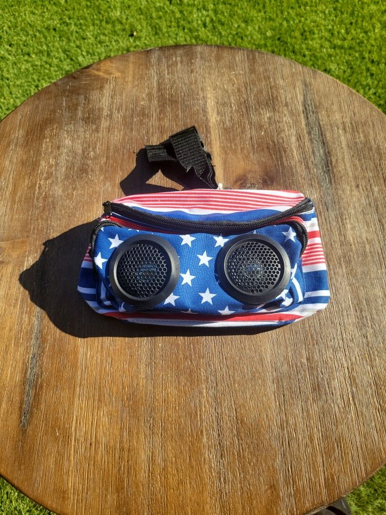PATRIOTIC FANNY PACK waist Bag Portable Speaker Music Hiking Travel