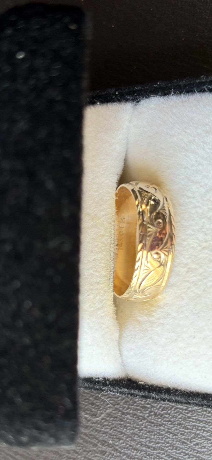 New 14k WEDDING BAND