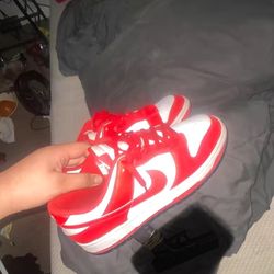 Nike Dunks Red/white