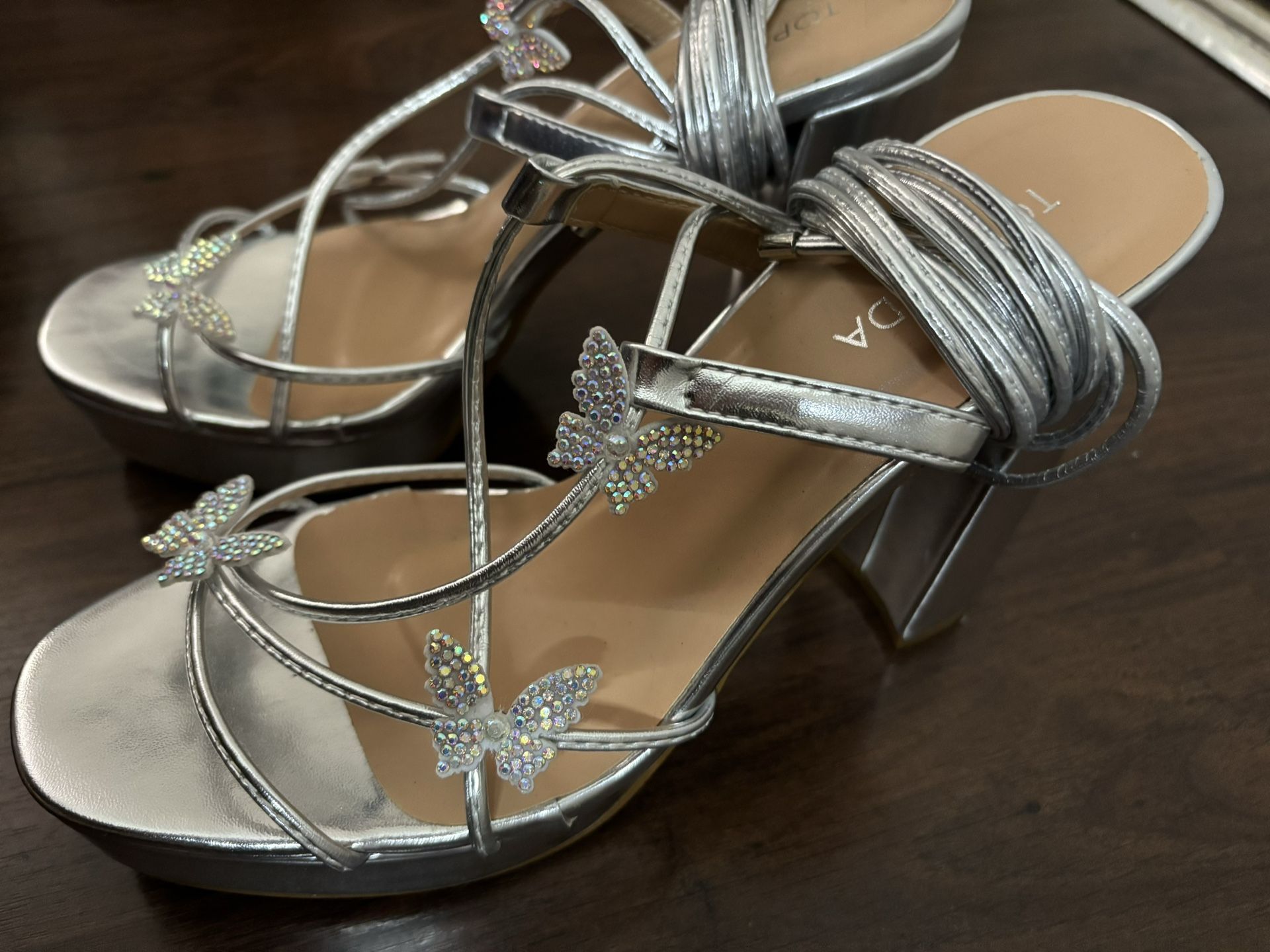 Strap Butterfly High-Heels