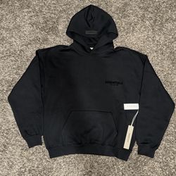 Essential hoodie