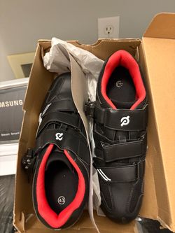 Men’s size 10 peloton shoes